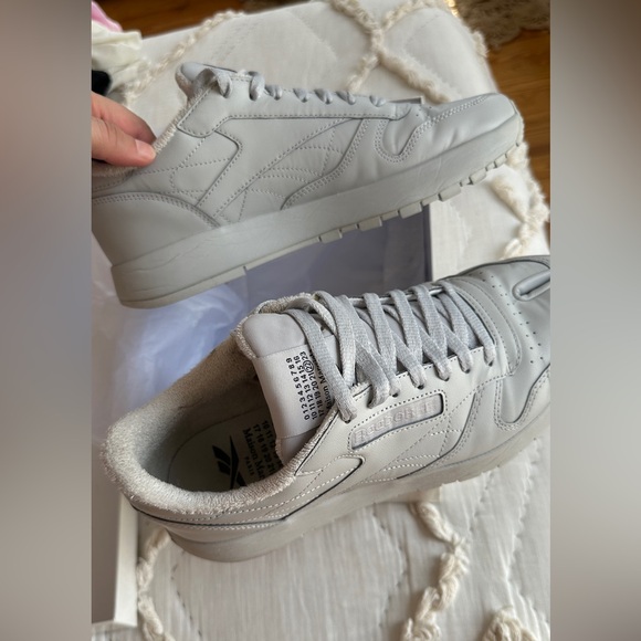 MAISON MARGIELA REEBOK TABI SNEAKERS - Picture 9 of 13